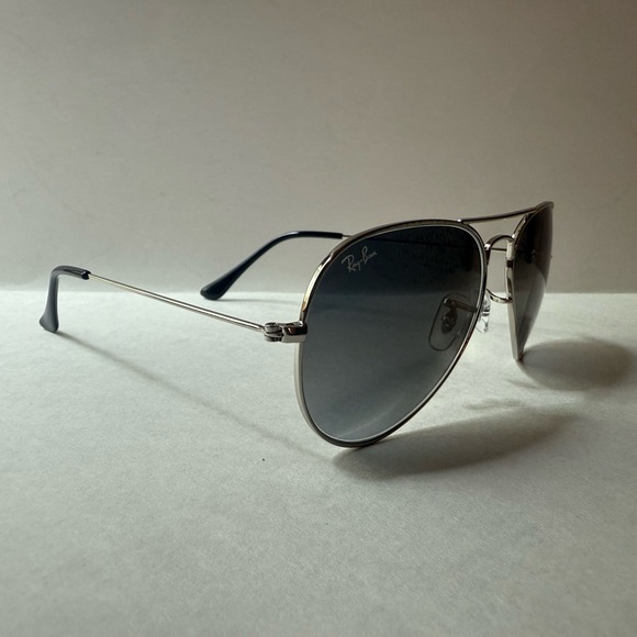 Ray-Ban Aviator Sunglasses RB3025 58mm Silver Frame & Gray Gradient Lenses003/32 - Picture 4 of 12